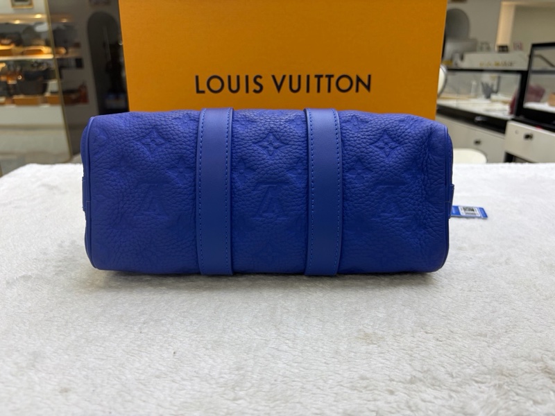 Louis Vuitton • Keepall Bandoulière 25 電光藍全皮壓紋-6