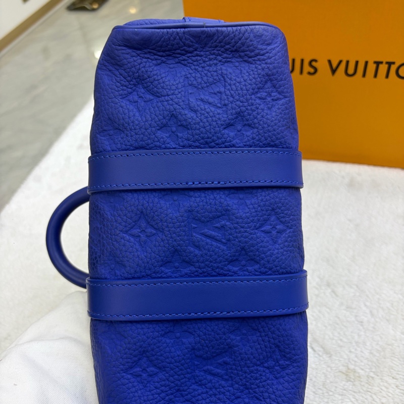 Louis Vuitton • Keepall Bandoulière 25 電光藍全皮壓紋-11