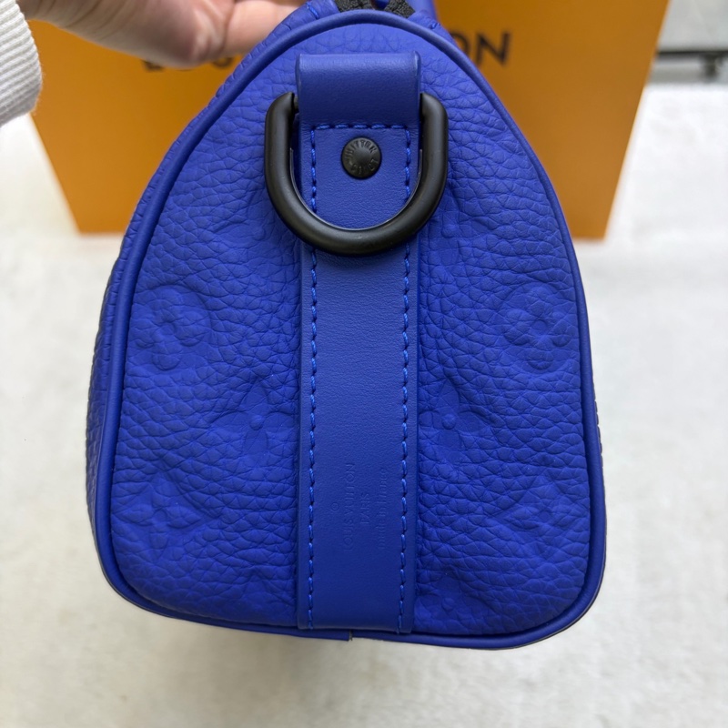 Louis Vuitton • Keepall Bandoulière 25 電光藍全皮壓紋-21