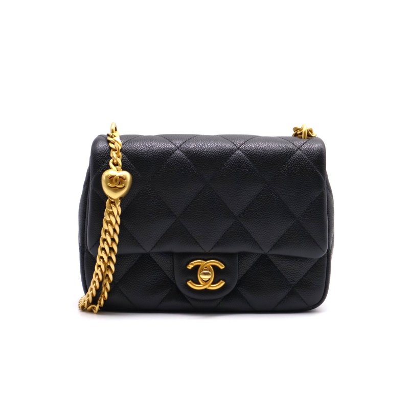 CHANEL 愛心調節釦口蓋包 20 - 粒面牛皮黑金-0