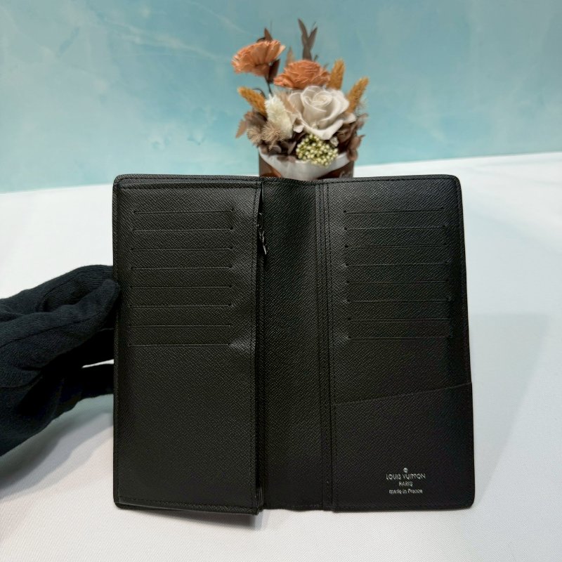 LV 經典BRAZZA 黑花對開長夾-4