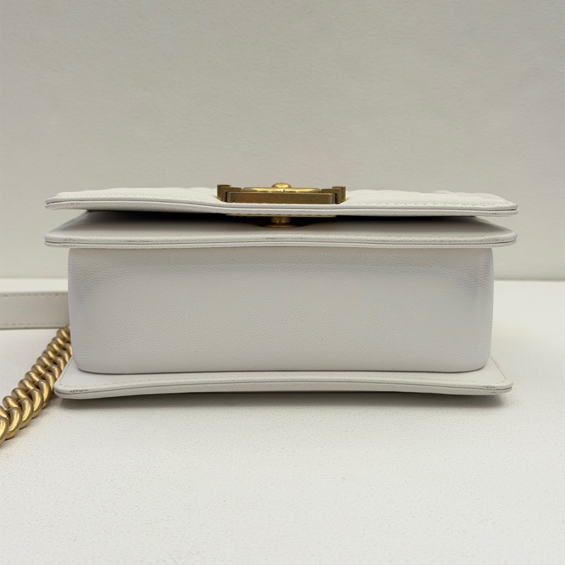 Chanel 白荔枝皮金色logo手把包-3