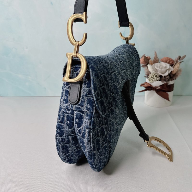 DIOR 全新Oblique刺繡單寧馬鞍包-3