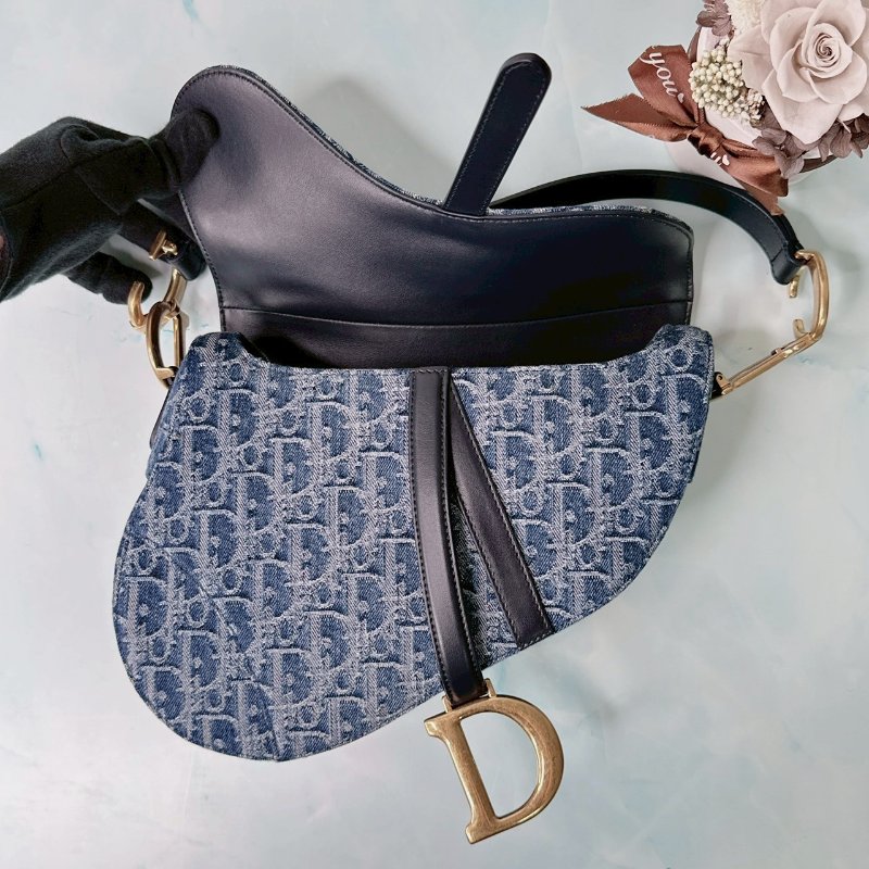 DIOR 全新Oblique刺繡單寧馬鞍包-4