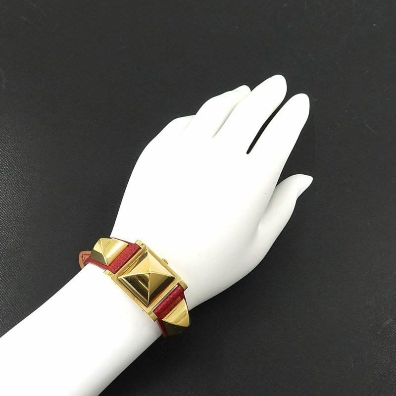 愛馬仕 Medor 女士金字塔金鉚釘腕錶，白色和紅色皮革錶帶，石英機芯-3