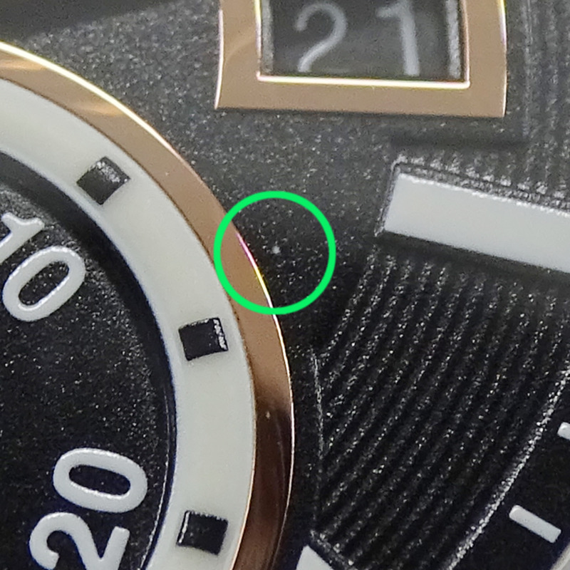 卡地亞 Calibre Diver 男士腕錶，碳纖維錶殼，日期顯示，自動上鍊，型號 AT W2CA0004，橡膠錶帶，PG 材質，玫瑰金錶殼，黑色錶盤-9