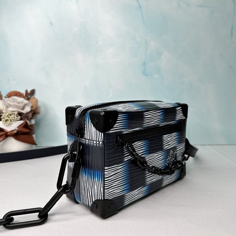 LV 全新Soft Trunk箱包-3