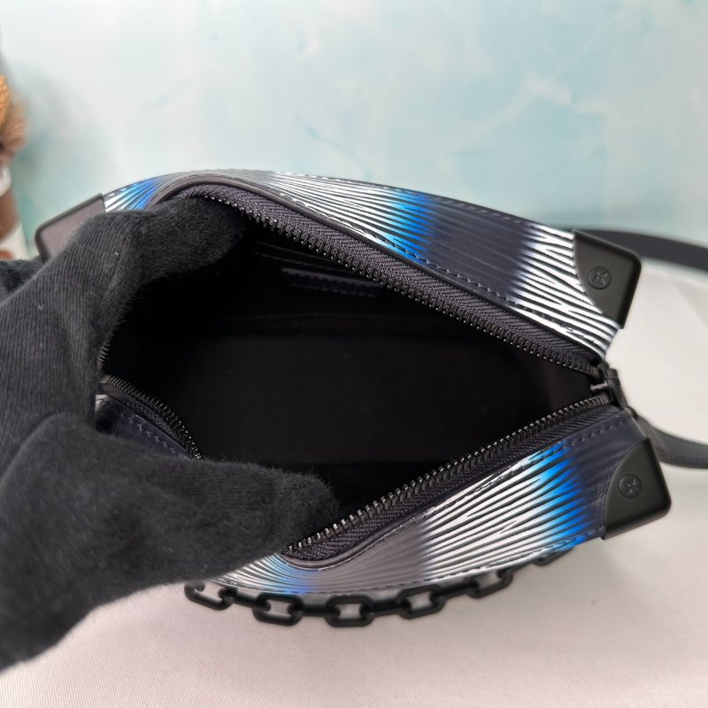 LV 全新Soft Trunk箱包-4