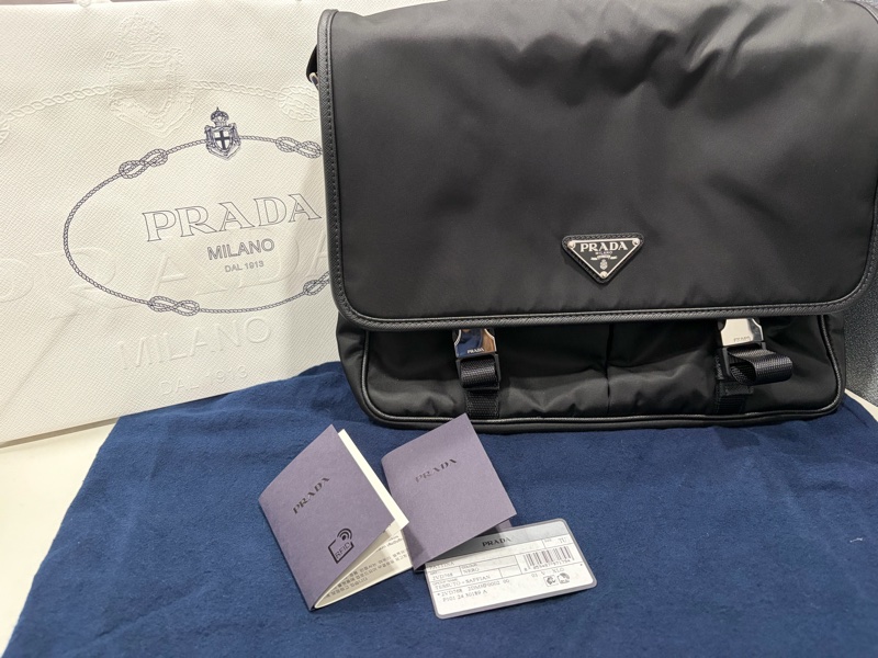 PRADA 2VD768尼龍肩背包 只背過一次-2