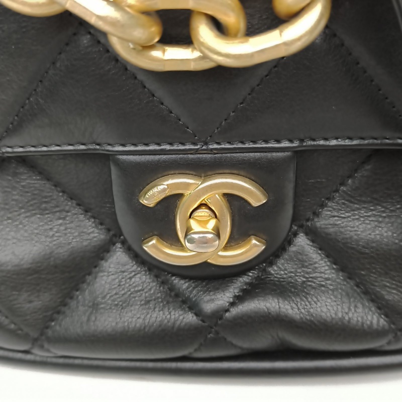 CHANEL 黑色牛皮晶片開金扣季節款粗鏈條手柄翻蓋單肩包-4