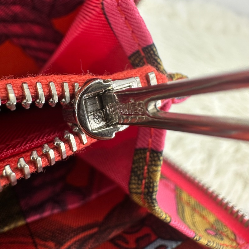 HERMES Silk’In classic 粉紅色 絲巾長銀包 T Stamp Epsom皮-10