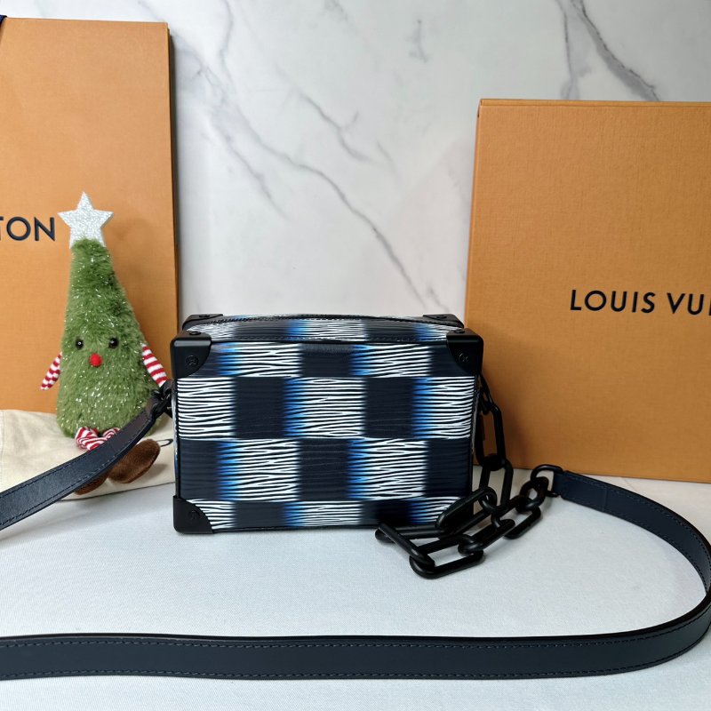 LV 全新Soft Trunk小箱包-1