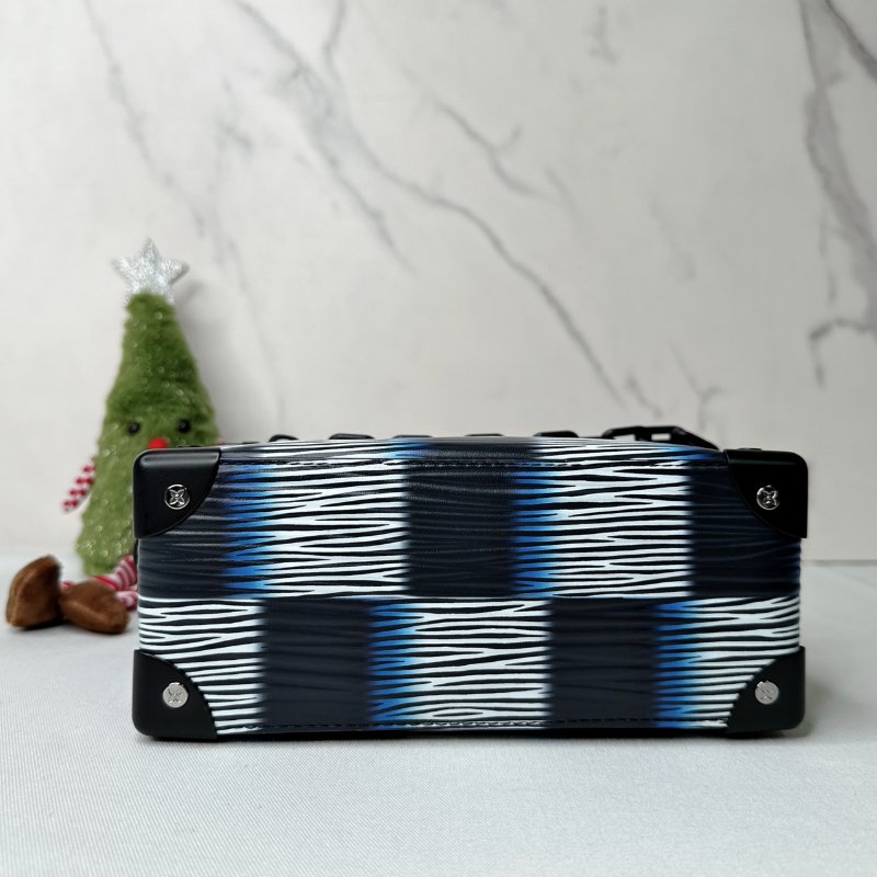 LV 全新Soft Trunk小箱包-5