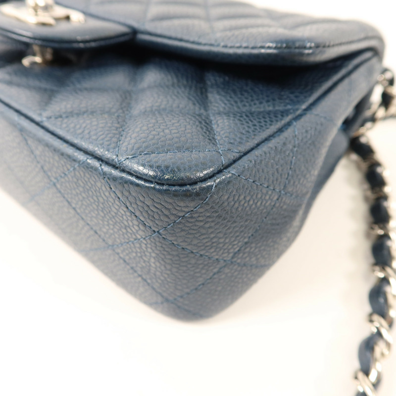 CHANEL 牛皮皮革Classic 20銀扣鏈帶肩背袋-11