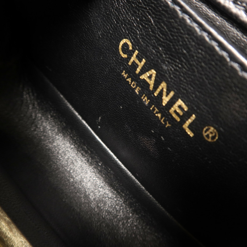 CHANEL 牛皮皮革Boy 20金扣鏈帶肩背袋-18