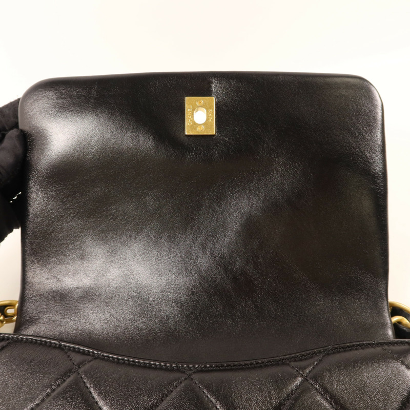 CHANEL 牛皮皮革Chain Shoulder金扣鏈帶肩背袋-11