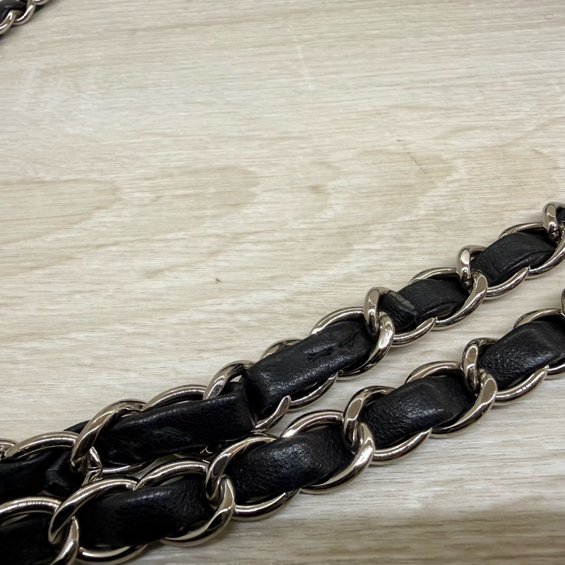 CHANEL黑色菱格紋羊皮銀釦下蓋雨衣兩用鏈包A48556-13