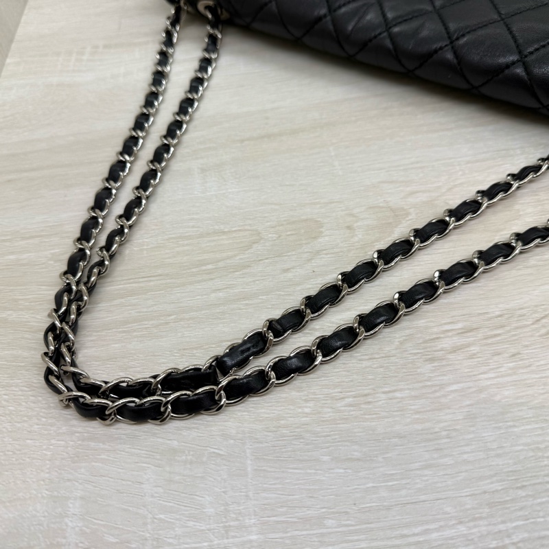 CHANEL黑色菱格紋羊皮銀釦下蓋雨衣兩用鏈包A48556-15