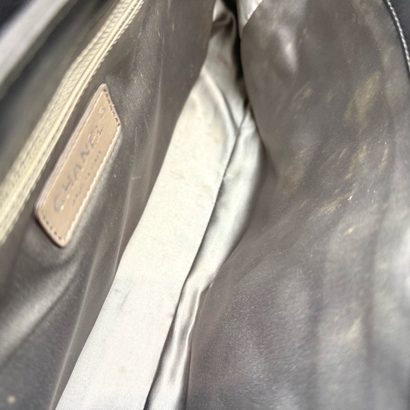 CHANEL黑色菱格紋羊皮銀釦下蓋雨衣兩用鏈包A48556-31