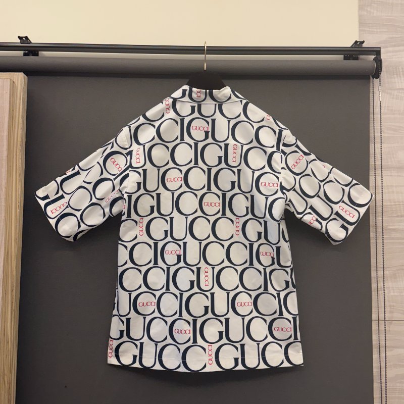 Gucci Maxi Print Fabric Shirt 二手近全新-1