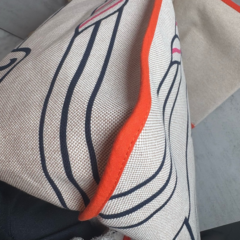 Quadrige海灘包 50x45x18 cm 專櫃價81500-32