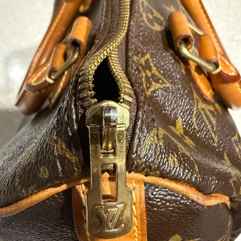 Louis Vuitton speedy 25-28