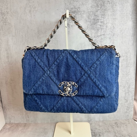 chanel 藍色牛仔 19包 銀鍊 26x8x16CM