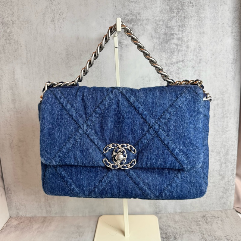 chanel 藍色牛仔 19包 銀鍊 26x8x16CM-0