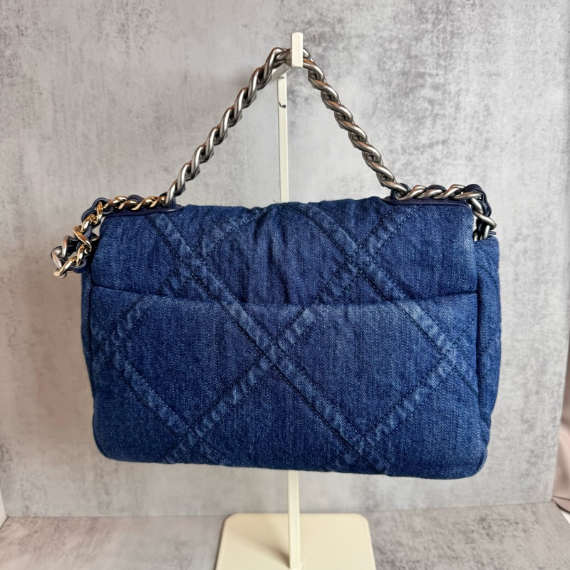 chanel 藍色牛仔 19包 銀鍊 26x8x16CM-1