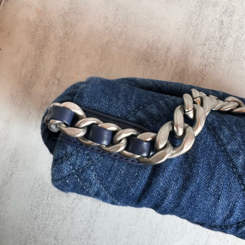 chanel 藍色牛仔 19包 銀鍊 26x8x16CM-14