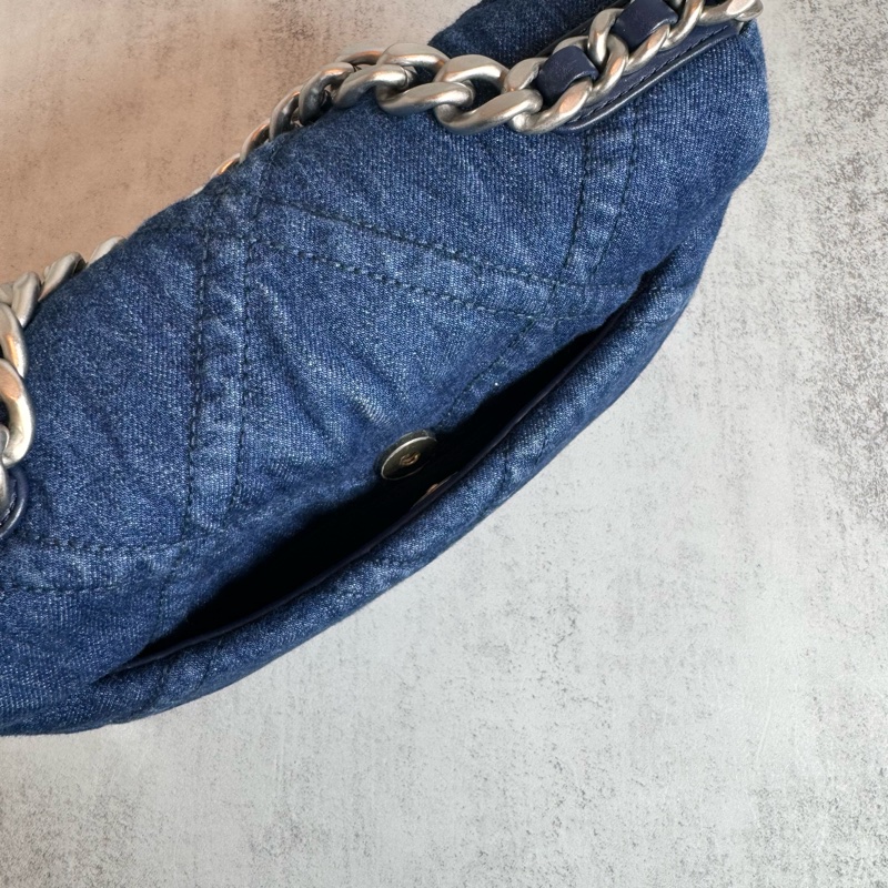 chanel 藍色牛仔 19包 銀鍊 26x8x16CM-15