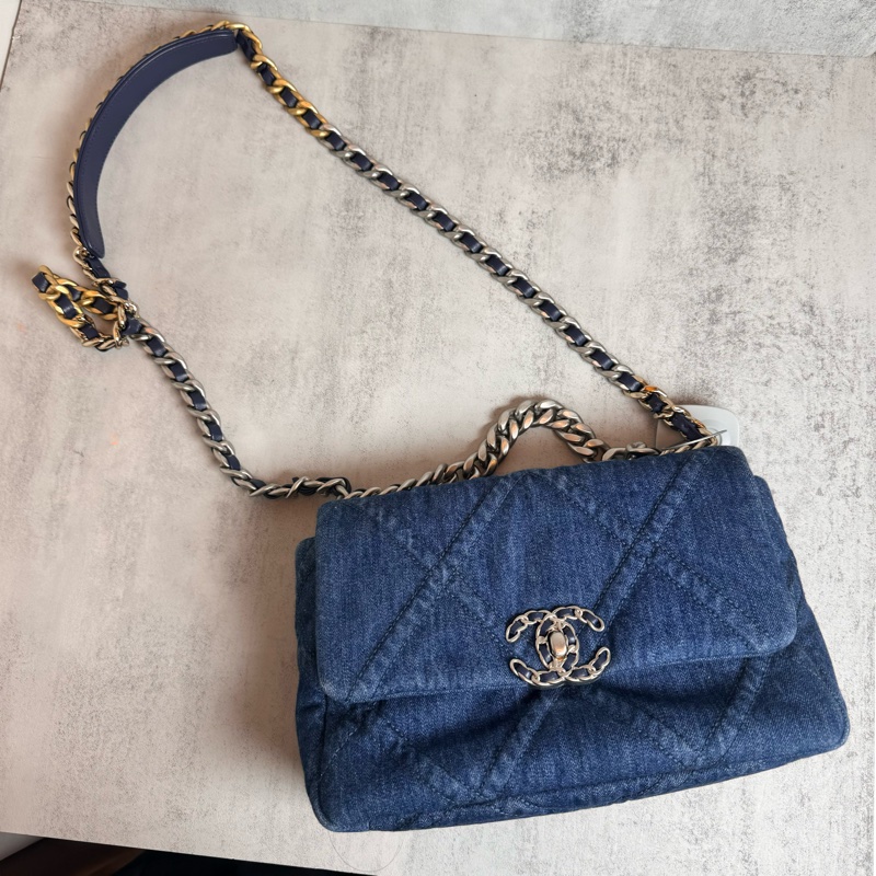 chanel 藍色牛仔 19包 銀鍊 26x8x16CM-18