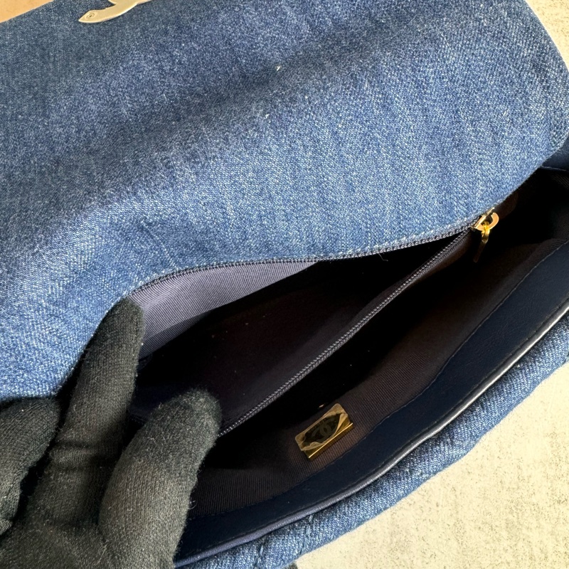 chanel 藍色牛仔 19包 銀鍊 26x8x16CM-24