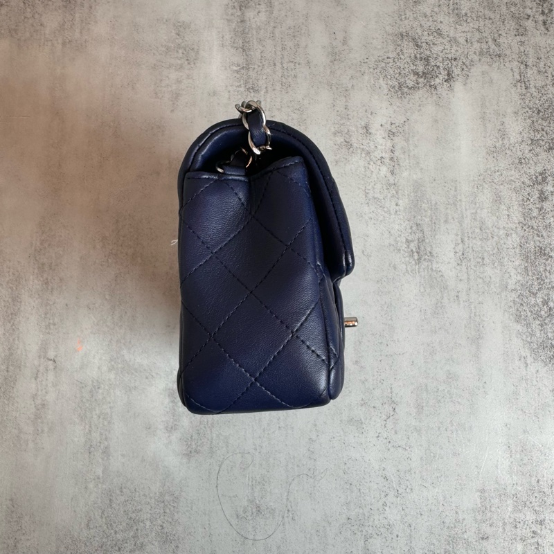 chanel 深藍銀扣 20公分 coco包-4