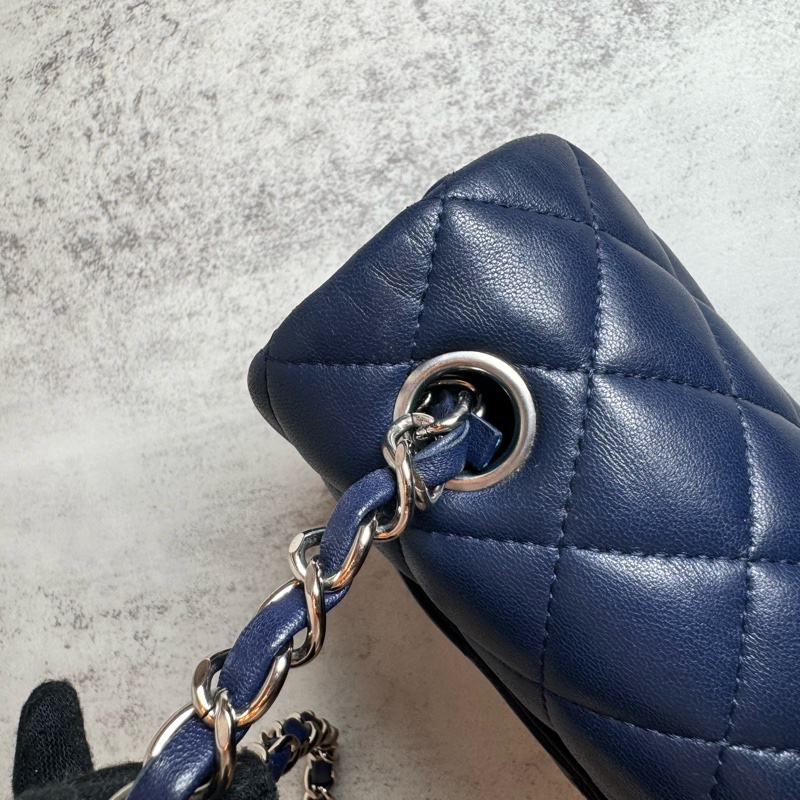 chanel 深藍銀扣 20公分 coco包-12