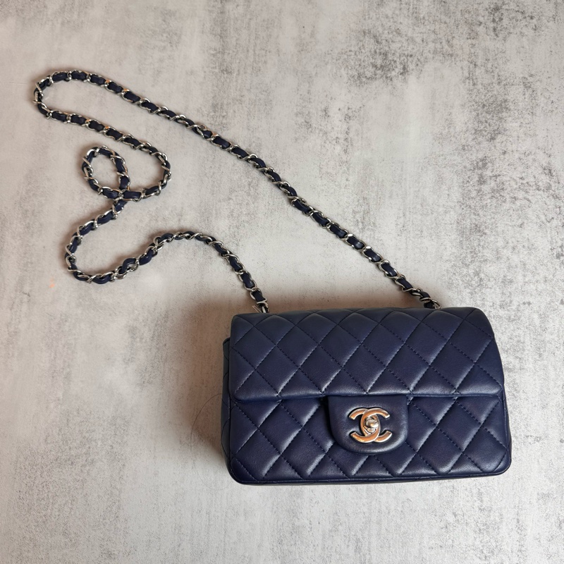 chanel 深藍銀扣 20公分 coco包-1