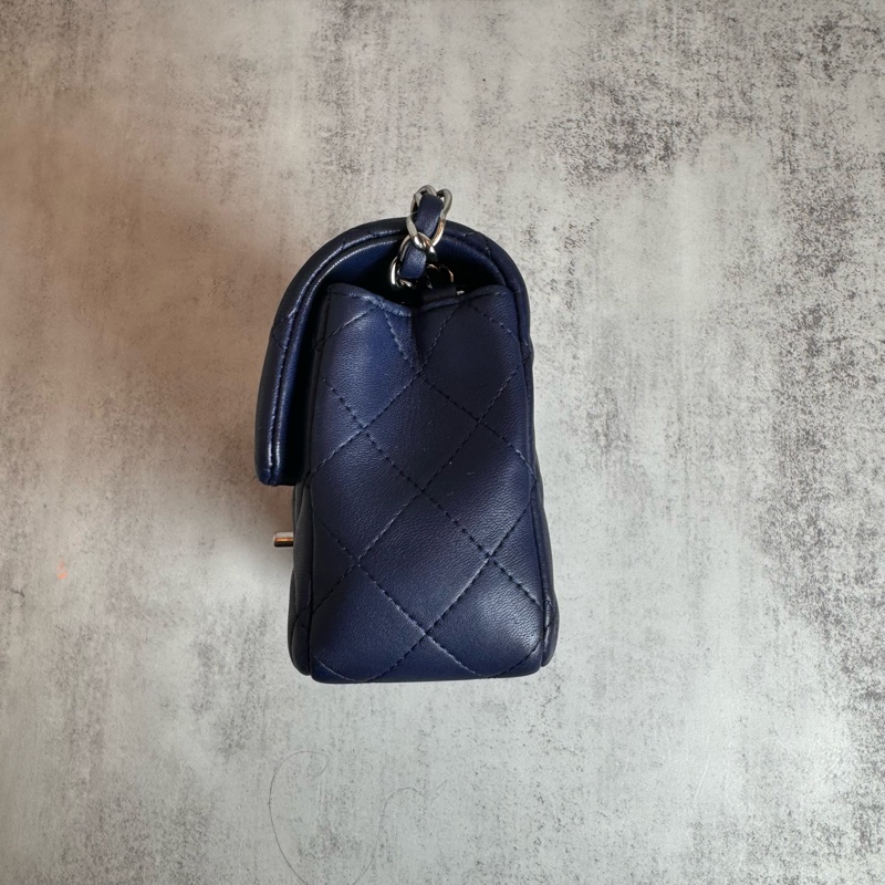 chanel 深藍銀扣 20公分 coco包-3