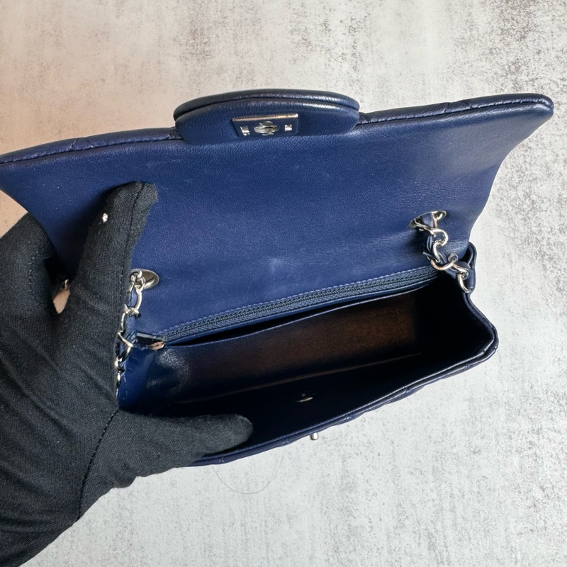 chanel 深藍銀扣 20公分 coco包-7