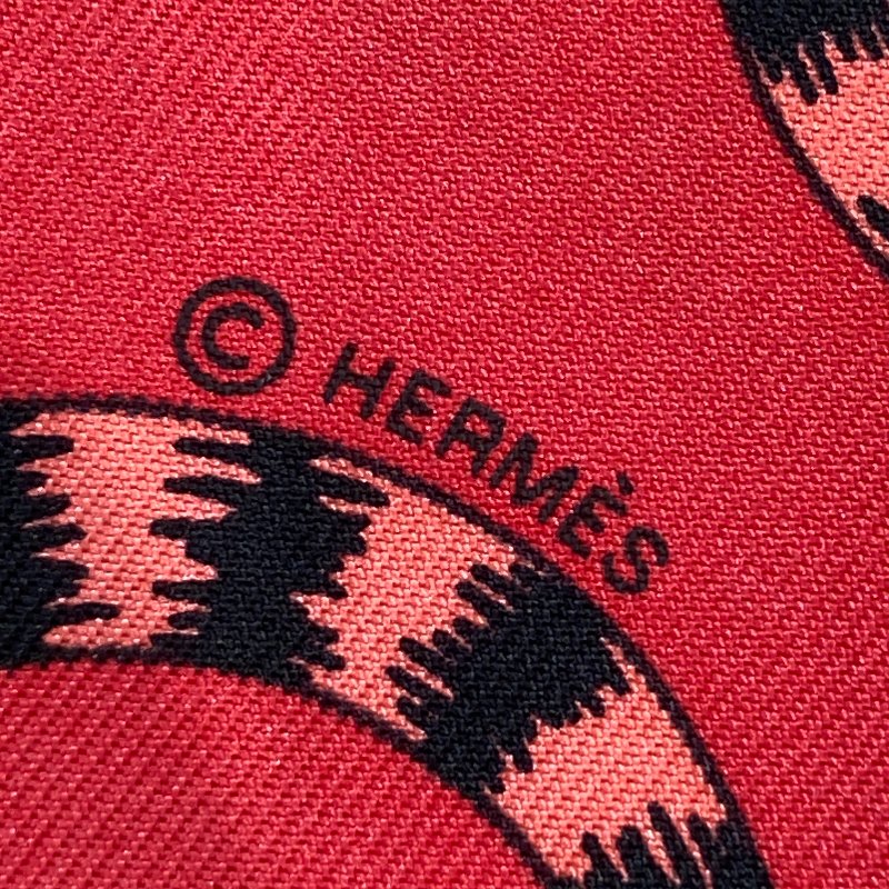 HERMÈS 愛馬仕 CHRISTIANE VAUZELLES LES LEOPARDS TWILLY 絲巾 斜紋真絲 紅色-4