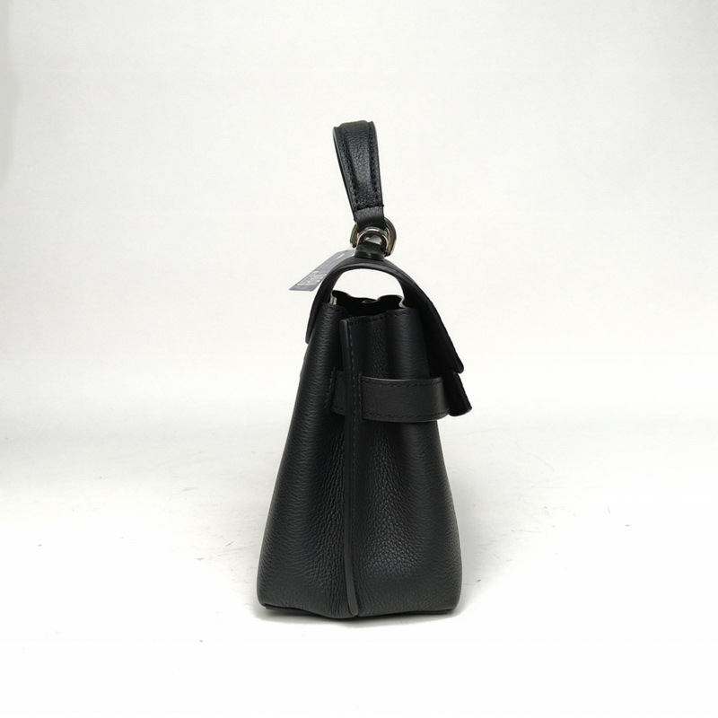 LOUIS VUITTON LockmeEver迷你23黑色牛皮晶片肩背包-1