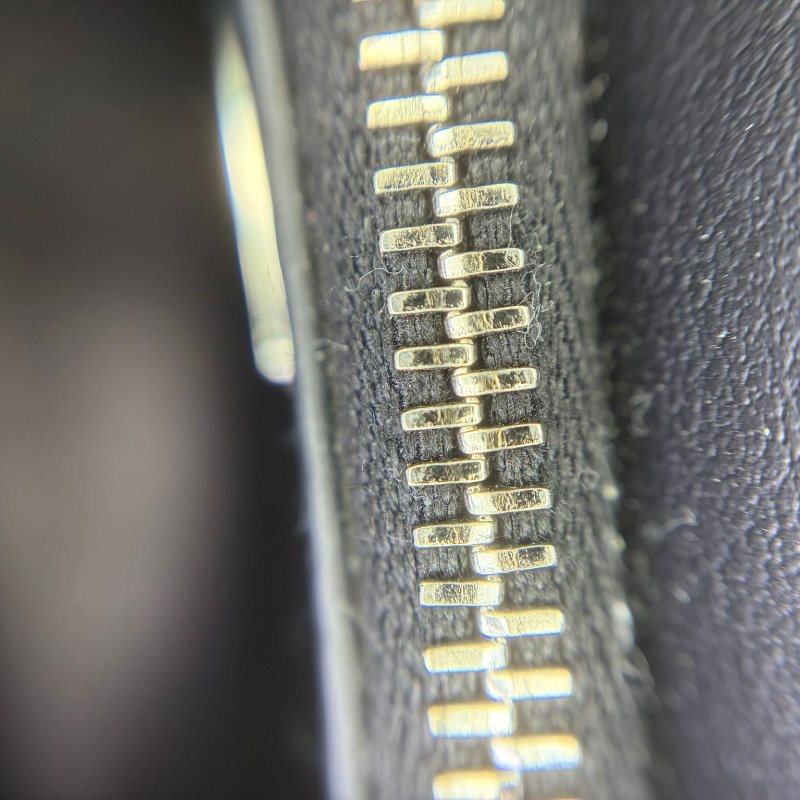 普拉達 亮面皮革鍊條包-23