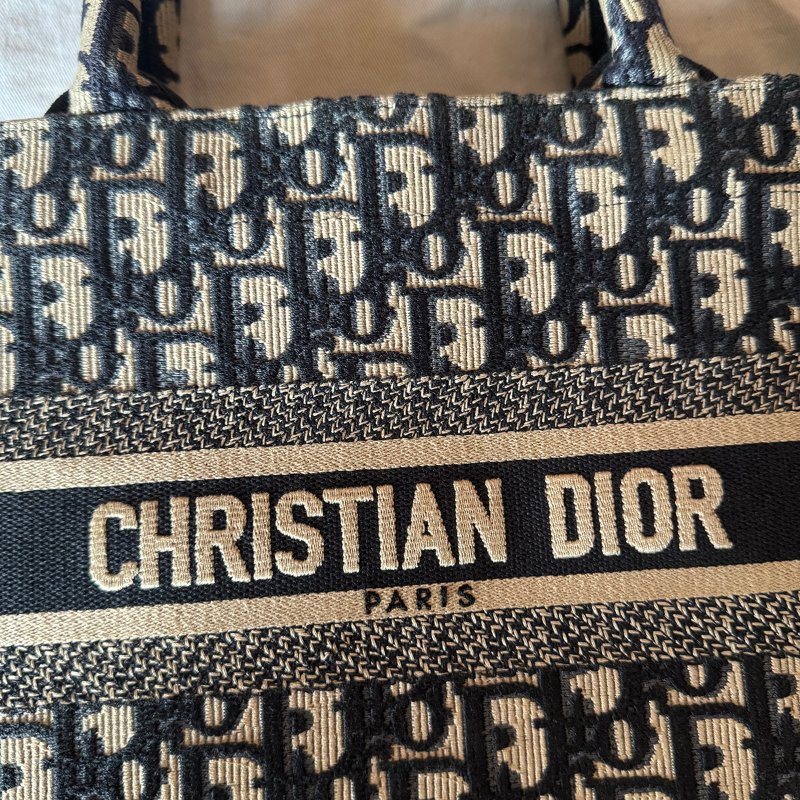 DIOR small book tote 台灣專櫃買-4