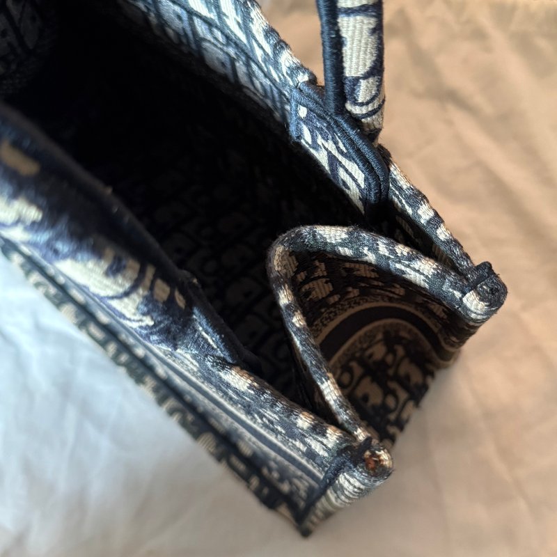 DIOR small book tote 台灣專櫃買-7