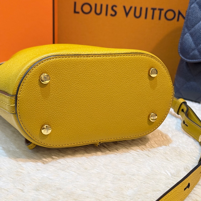 櫃上快三折🫨甜售💛皮質真的好TOD’S全牛皮 招財黃 斜背包 小水桶-15