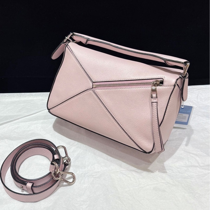 S級 98成新 Loewe 幾何粉色puzzle小號-1