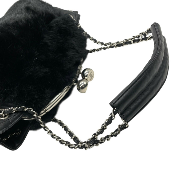 香奈兒黑色絎縫皮草皮革單背包,配銀色五金配件,女士款-12