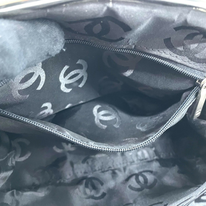 香奈兒黑色絎縫皮草皮革單背包,配銀色五金配件,女士款-14