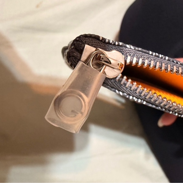Goyard 全新未使用拉鍊零錢包（灰）-10
