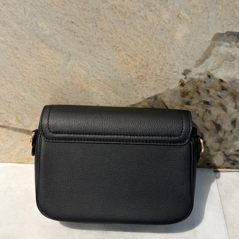 LV黑/米牛皮金釦LOCKME TENDER口蓋包-2