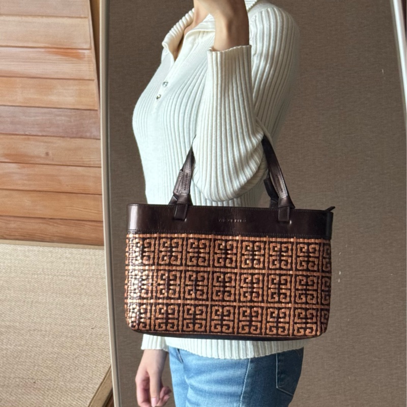 Givenchy紀梵希 皮革編織手提包-3